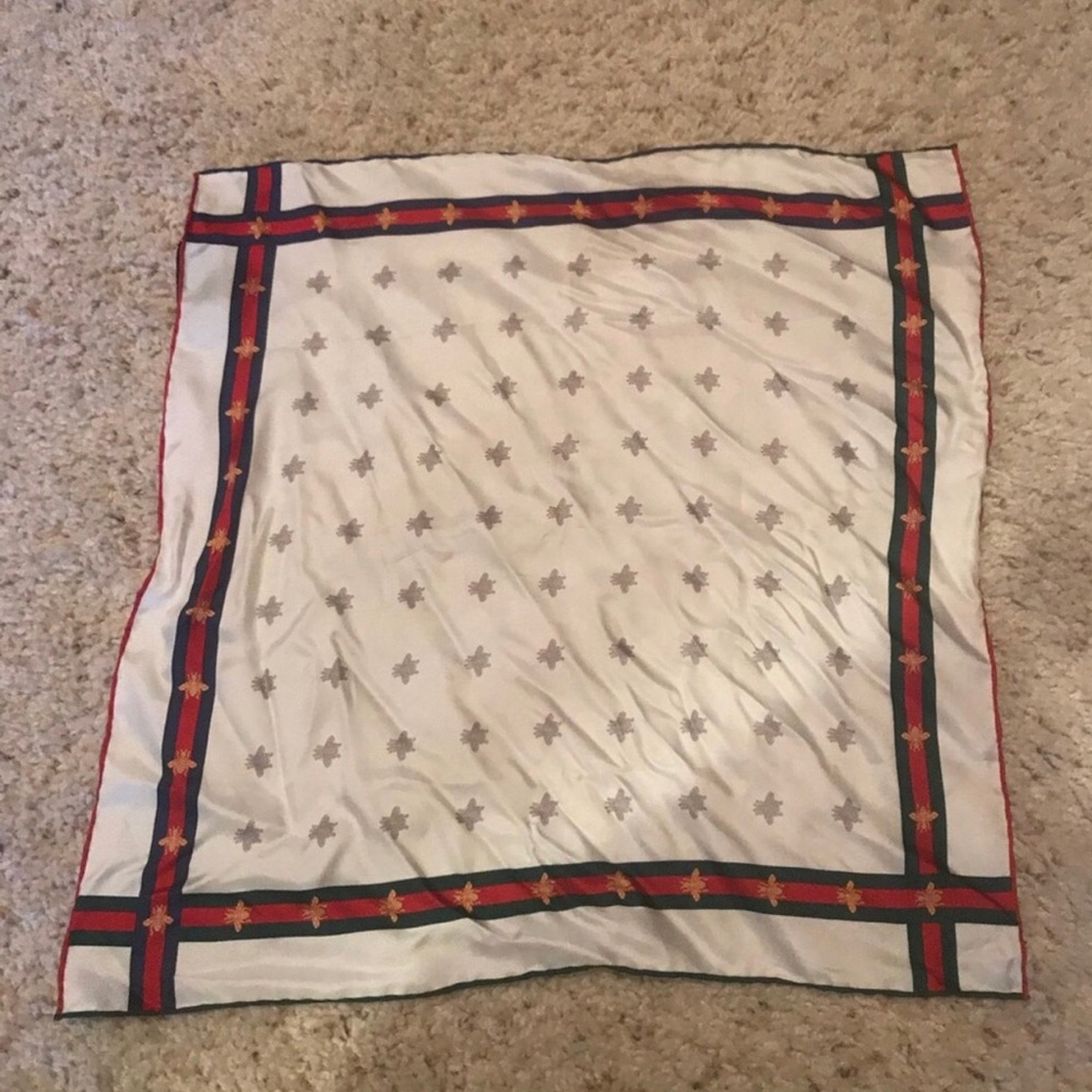 Gucci scarf